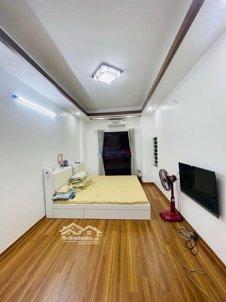 Bán Gấp Nhà Phố Thạch Bàn Ô Tô,Diện Tích35M2 5 Tâng Lô Góc Giá Bán 3.75 Tỷ