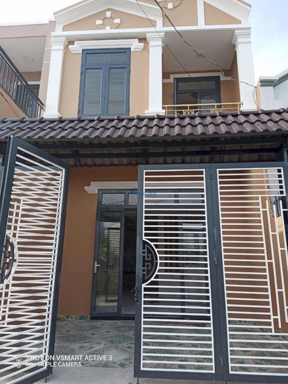 Cho thuê 1 lầu 1 trệt 3PN, gần chợ cây xăng 26, Tân Phong sạch đẹp