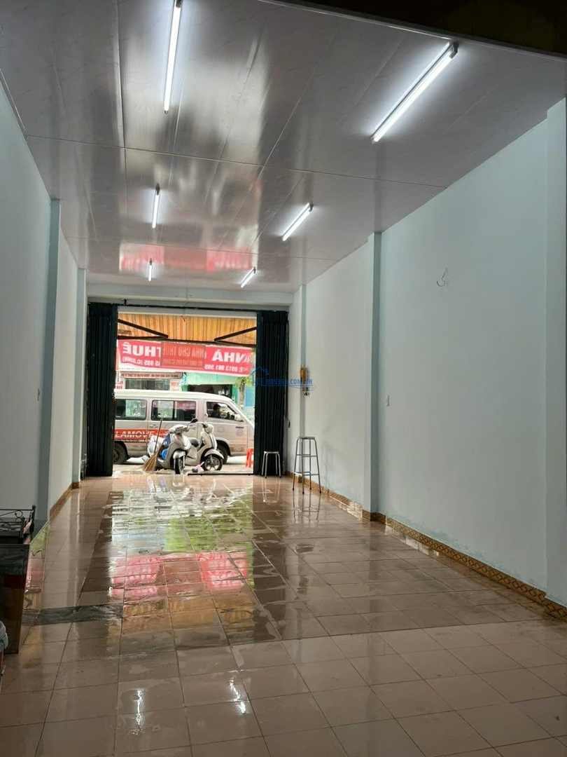 Cho Thuê Nhàmặt Tiềnlê Trọng Tấn, Gần Trường Đh Công Thương, 4X17M, Có Gác Lửng, Giá: 20 Triệu/Tháng