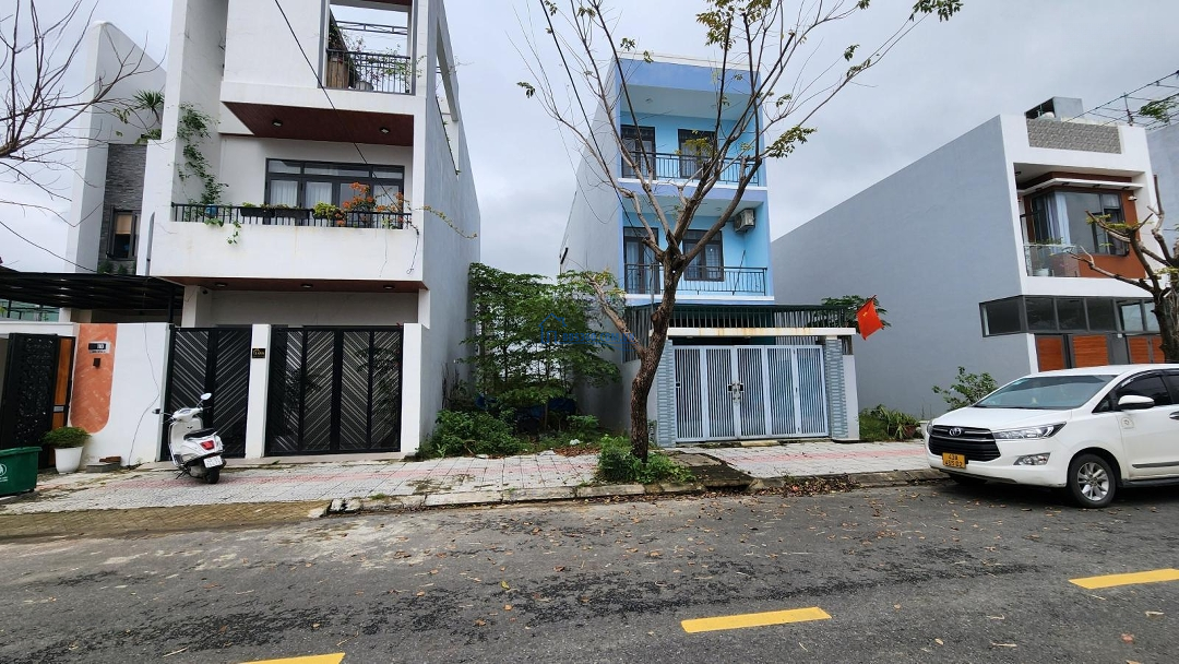 Bán Lô Hói Kiểng 6 Nam Hòa Xuân Gần Cầu Trung Lương Đông Nam 110M2
