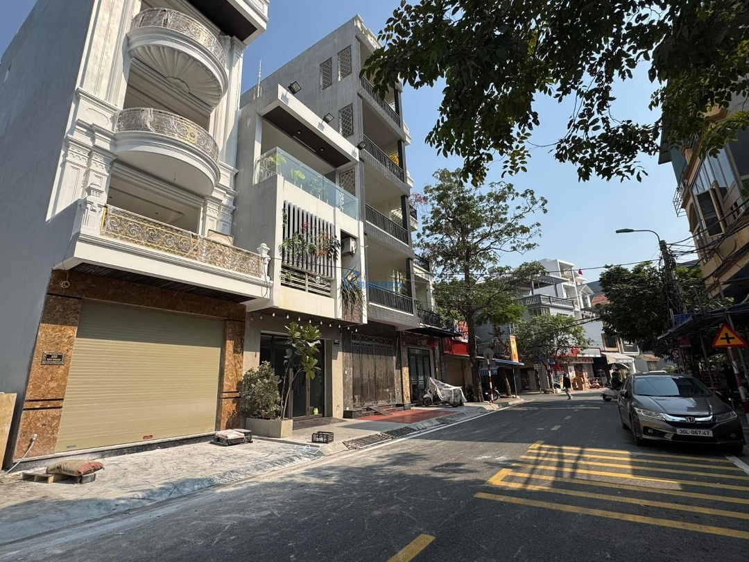 Nhà Đẹp Xây Mới Độc Lập Có Thang Máy Khu Phân Lô Cao Cấp Ngay Hoàng Huy Mall 90M2* 5 Tầng