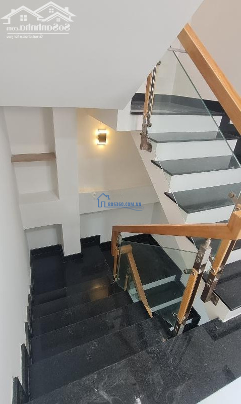 Nhà Đường Lạc Long Quân, 5 Tầng 59 M2,7 Pn, Đường Nhựa 6M Xe Hơi Ngủ Trong Nhà
