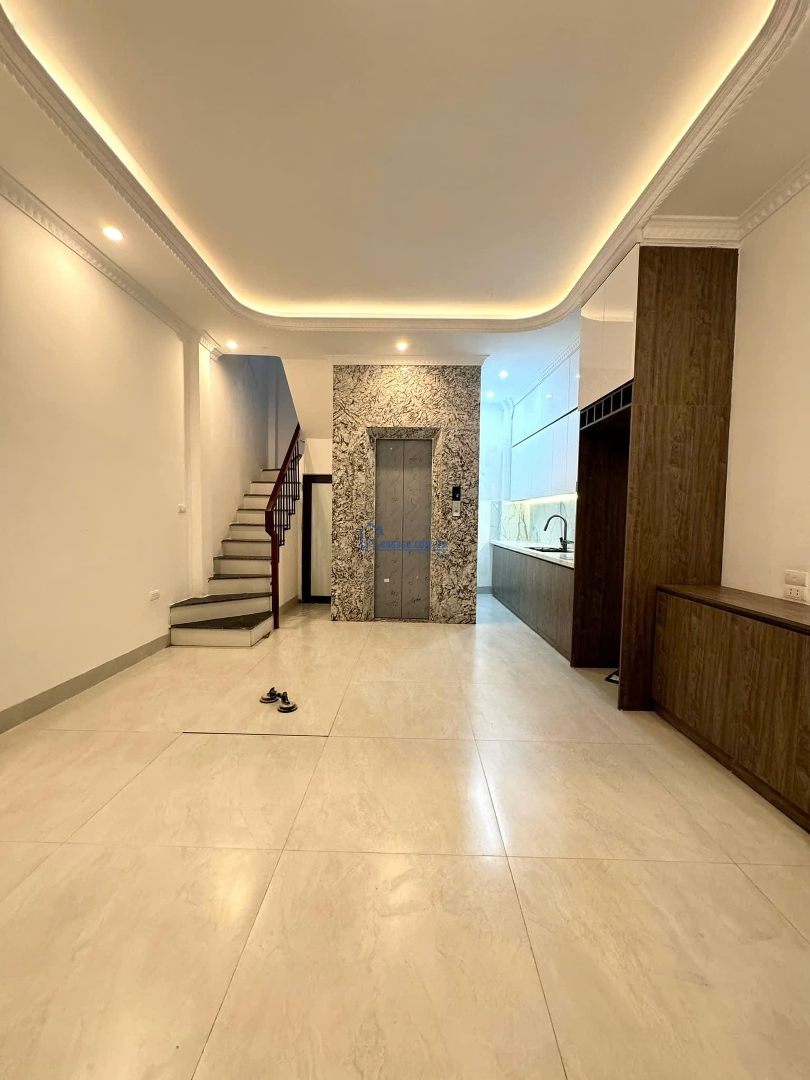Bán Nhà Riêng 6 Tầng, Thang Máy, 4 Phòng Ngủ 4 Vệ Sinh 38M2 Tại Hồ Tùng Mậu, Mai Dịch, Cầu Giấy, Hà Nội, 8,9 Tỷ