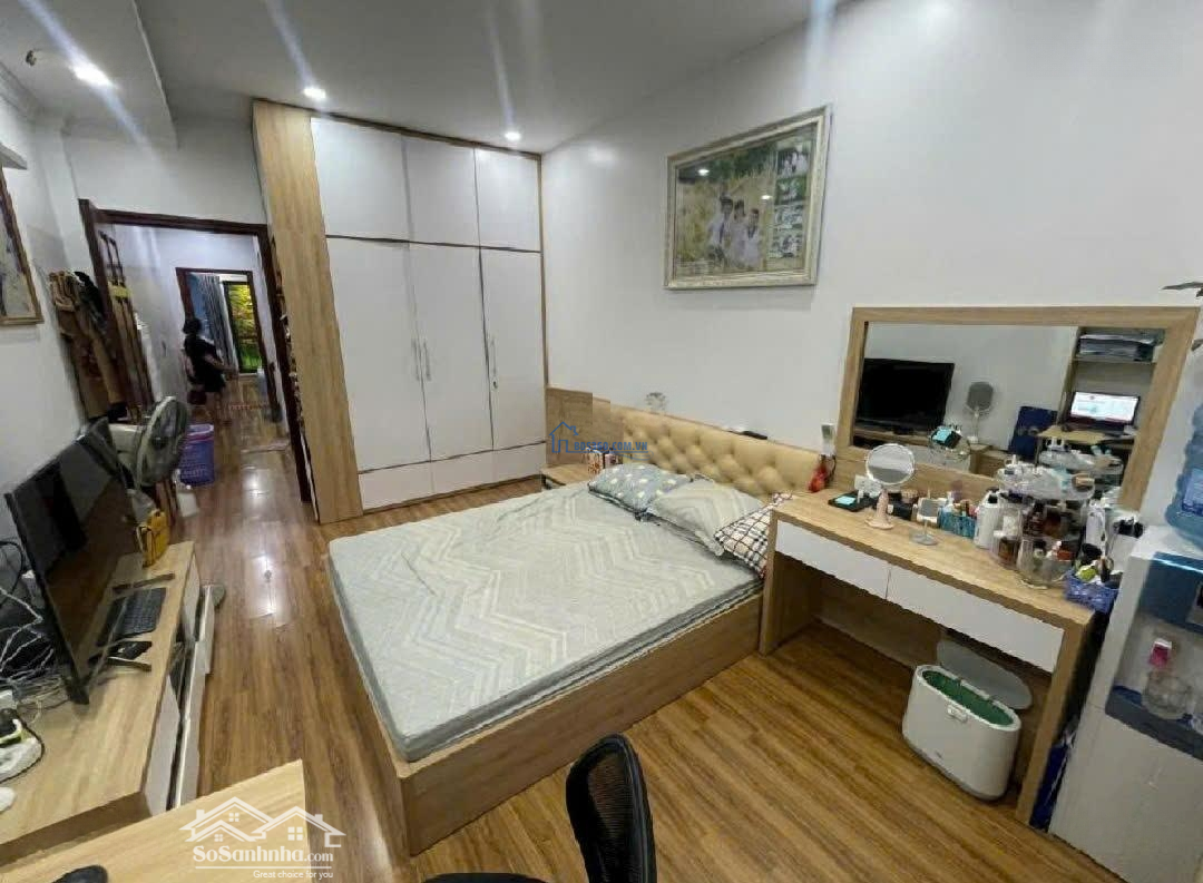 Bán Nhà Ngọc Lâm Long Biên, Hà Nội, Ô Tô Ào Nhà, Full Nội Thất Tiền Tỷ, Giá Cực Mềm
