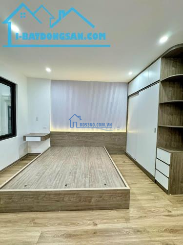 Bán nhà riêng 6 Tầng, Thang Máy,4PN, 4WC, 38m2 tại Hồ Tùng Mậu, Mai Dịch, Cầu Giấy, HàNội