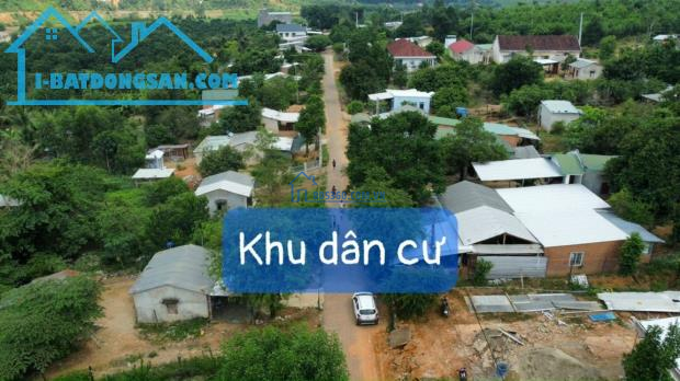 ĐỊNH CƯ SANG ÚC BÁN 3000M2 ĐẤT THỔ CƯ MT TỈNH LỘ NẰM SÁT CHỢ DÂN CƯ ĐÔNG GIÁ 660 TRIỆU
