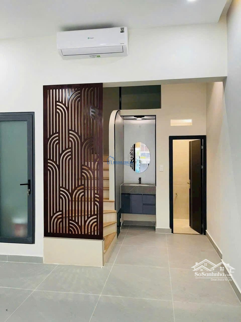 Mặt Tiền Lê Thị Riêng, P. Bến Thành, Q1 - Dt: 4,2X15M. 33 Tỷ Giảm Còn 32 Tỷ Tl