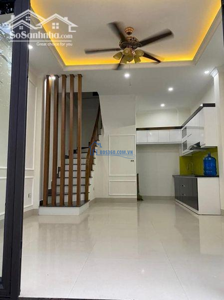 Bán Nhà Ngõ 35 Phố Lệ Mật, Việt Hưng, 31m2, 5Tầng, Phân Lô, Ô Tô, Chỉ 5 Tỷ Hơn