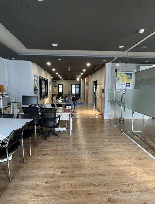Bán Nhàmặt Tiềnlam Sơn, Q. Phú Nhuận. Dt: 9X30M. Kc: Hầm, 5 Tầng. Hdt 2 Tầng 120 Triệu/Th. Giá: 90 Tỷ Tl