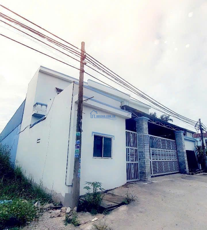 bán xưởng 16x51.3m (824m2) ở xã Đức Hòa Hạ , Đức Hòa, Long An giá 16 tỷ 800tr Lh: 0949 861 287
