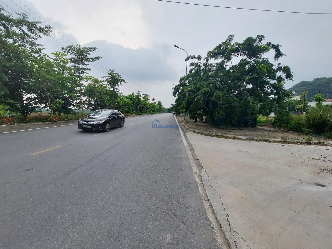 Bán Gấp Mảnh Mặt Đường Vành Đai Chùa Thầy Sài Sơn. Kinh Doanh Bất Chấp, Giá Đầu Tư. Liên Hệ: 0985242136