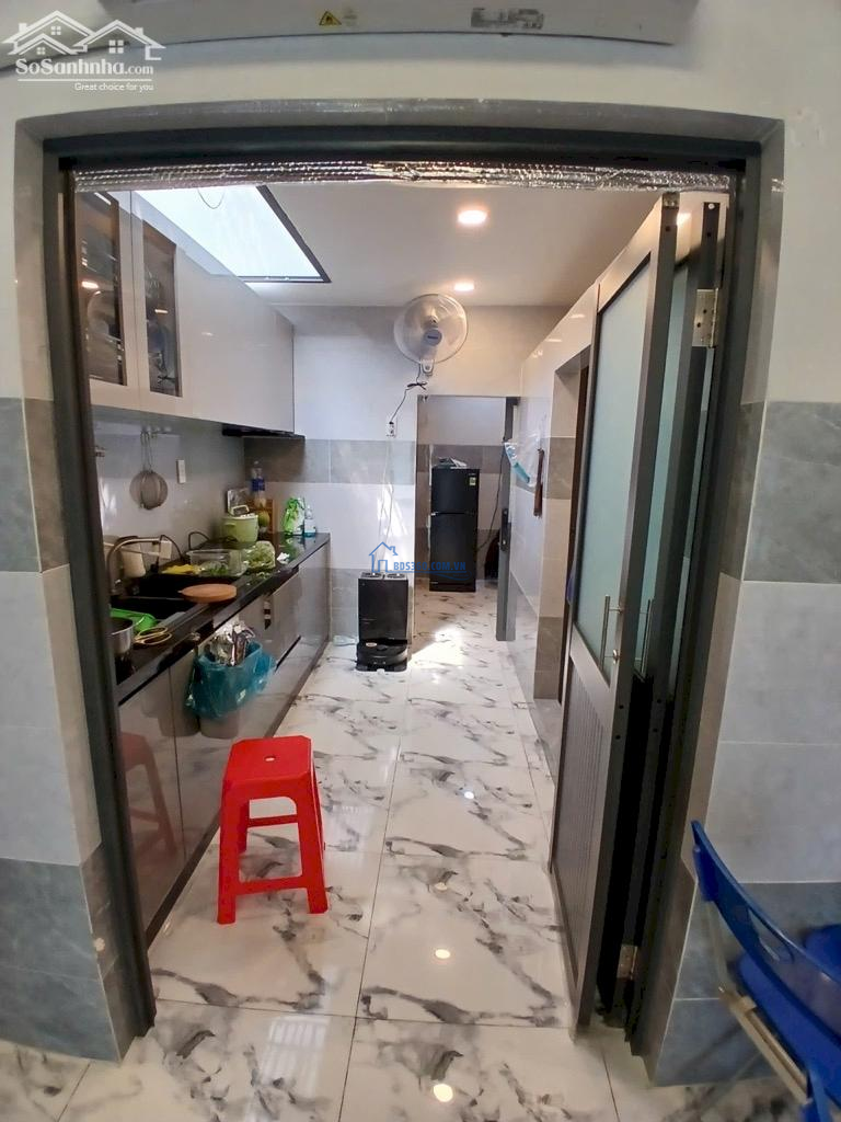 Căn hộ Nguyễn THiện Thuật, quận 3 - dtsd 60 m2 (gồm gác) - 2pn