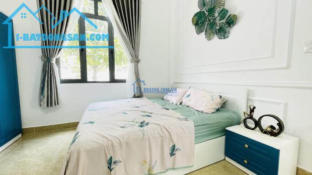 Bán đất Bảo Lộc phường 2.Tặng căn nhà có nội thất kèm sân vườn.DT 250m2.Giá 3 tỷ 490 triệu