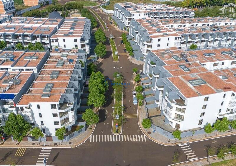 Bán liền kề đường 23m dự án Thành Phố Cà Phê.