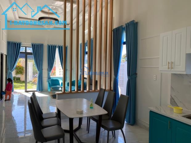Bán đất Bảo Lộc Mạc Đĩnh Chi.Tặng căn nhà kèm sân vườn.DT 250m2.Giá 3,09 tỷ.Hẻm 7m.