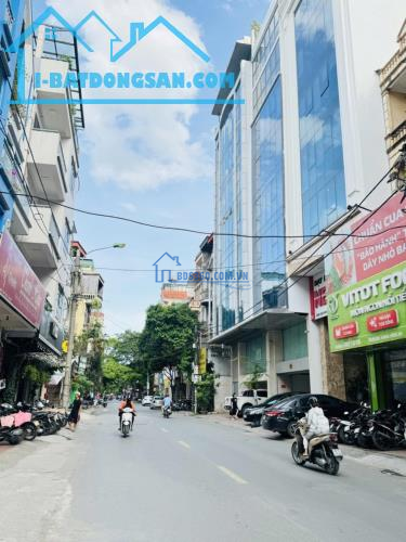 Bán nhà sổ vuông A4. Mặt Phố Hoàng Văn Thái, DT 125m² x 5T MT: 5,3m. Giá chào 28,5 tỷ