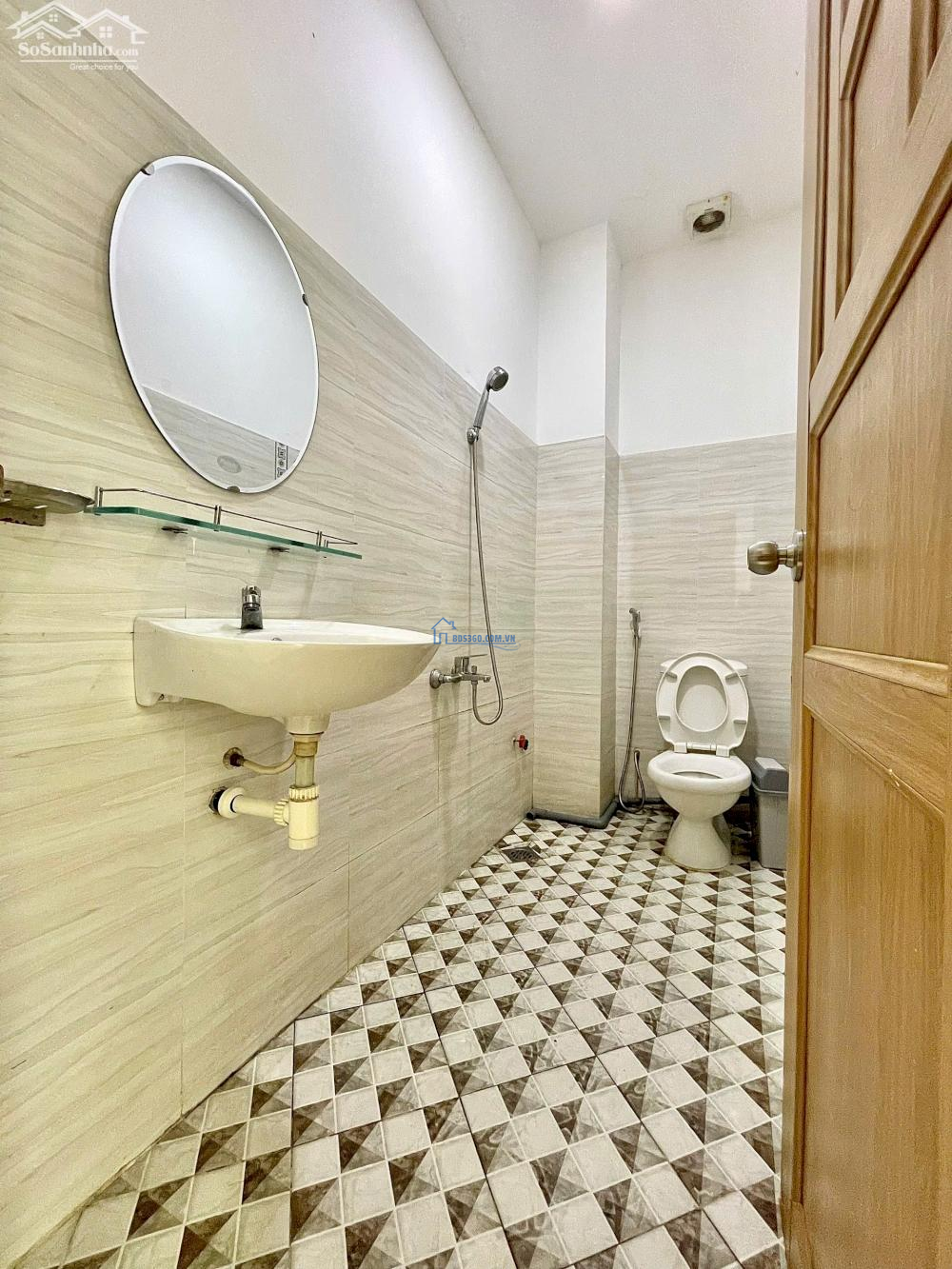 Trống lại căn hộ ban công 30m2 ngay Nơ Trang Long Bình Thạnh