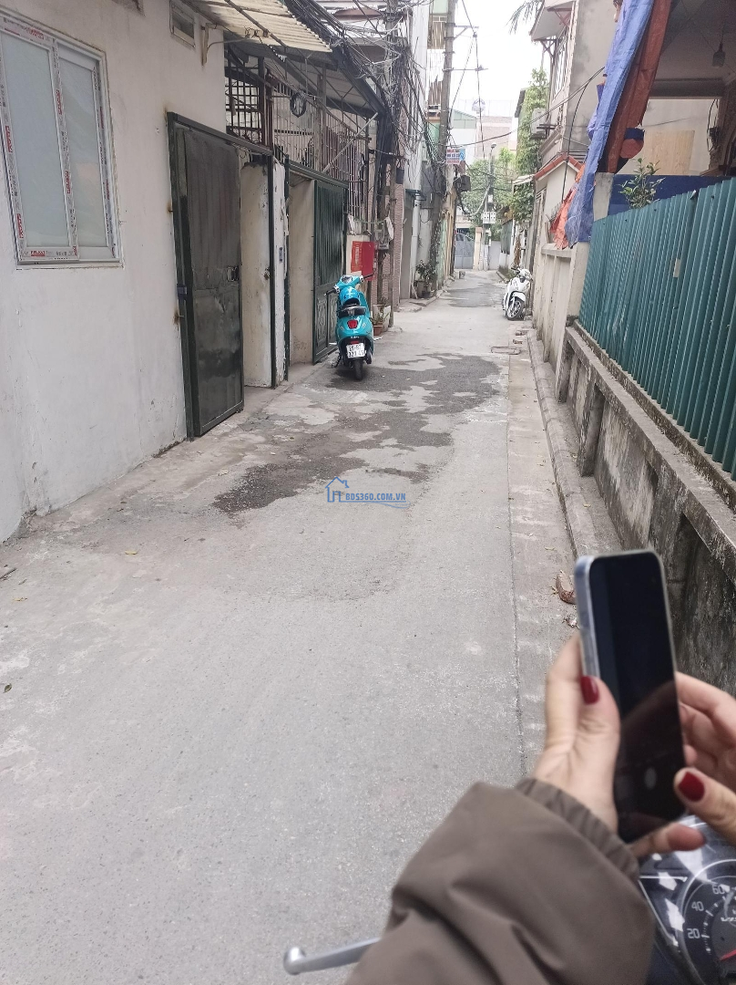 40M2 Ngõ Rộng Giá Hơn 3 Tỉ, Ô Tô Cách Vài M