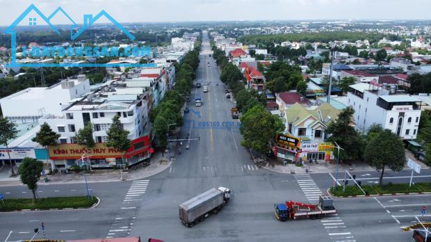 Chính chủ bán nhà Bình Dương, đường lộ 62m, sát chợ và KCN Mỹ Phước 3