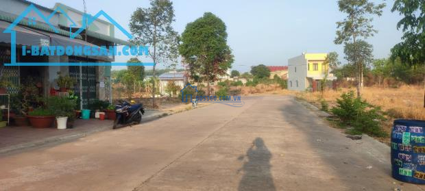 Lô đất 150m2 bìa thổ cư trung tâm Bình Dương đáng sở hữu nhất lúc này giá 1 tỷ 680tr
