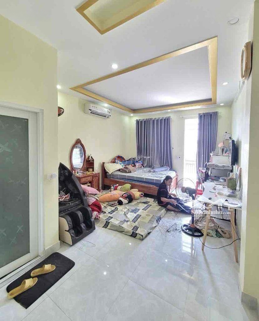 Nhà Mặt Tiền Kinh Doanh Buôn Bándiện Tích132M2 Rộng Rãi. Thổ Cư 85M2, Sân Rộng Để Xe Hơi