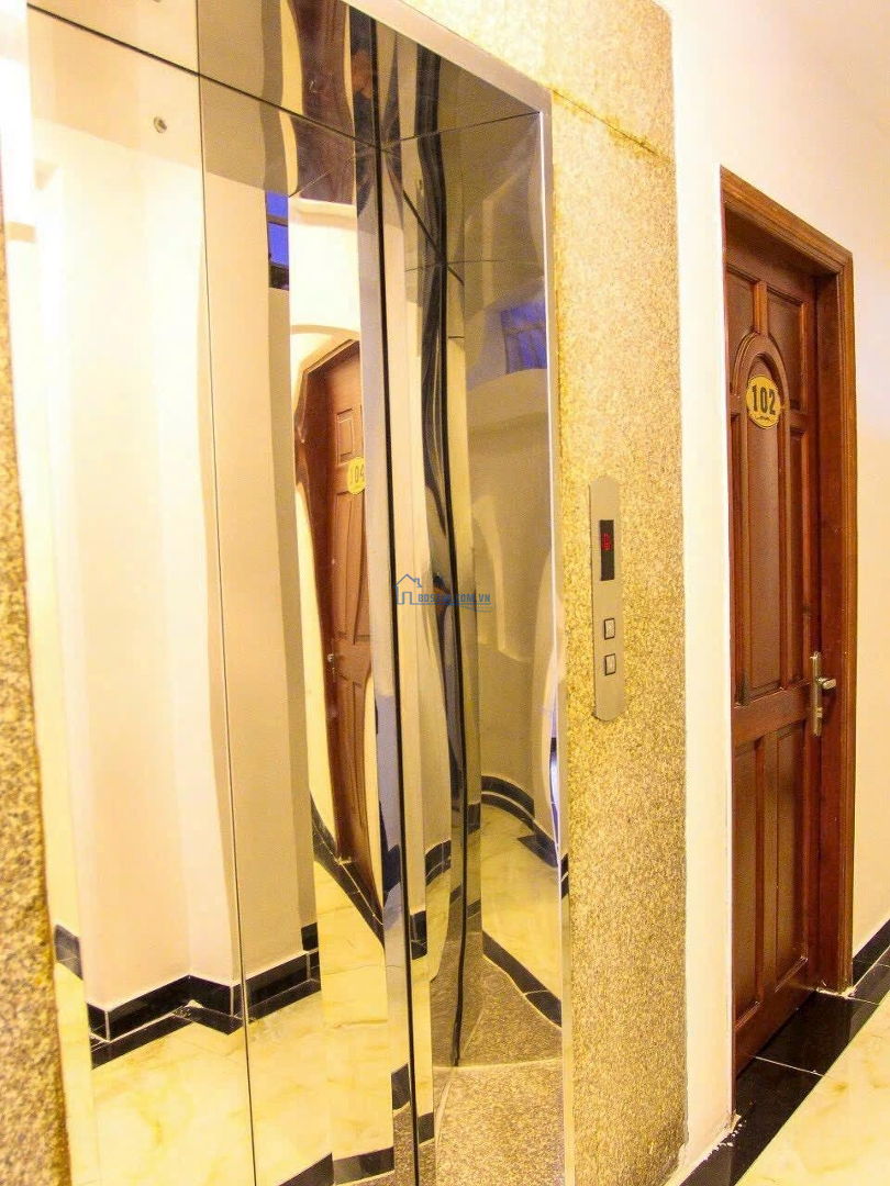 Giá: 16,5 Tỷ (Giá Cũ 19 Tỷ) Giảm Giá Sâu Bán Khách Sạn Cao Cấp Đường Xa Lộ Hà Nội