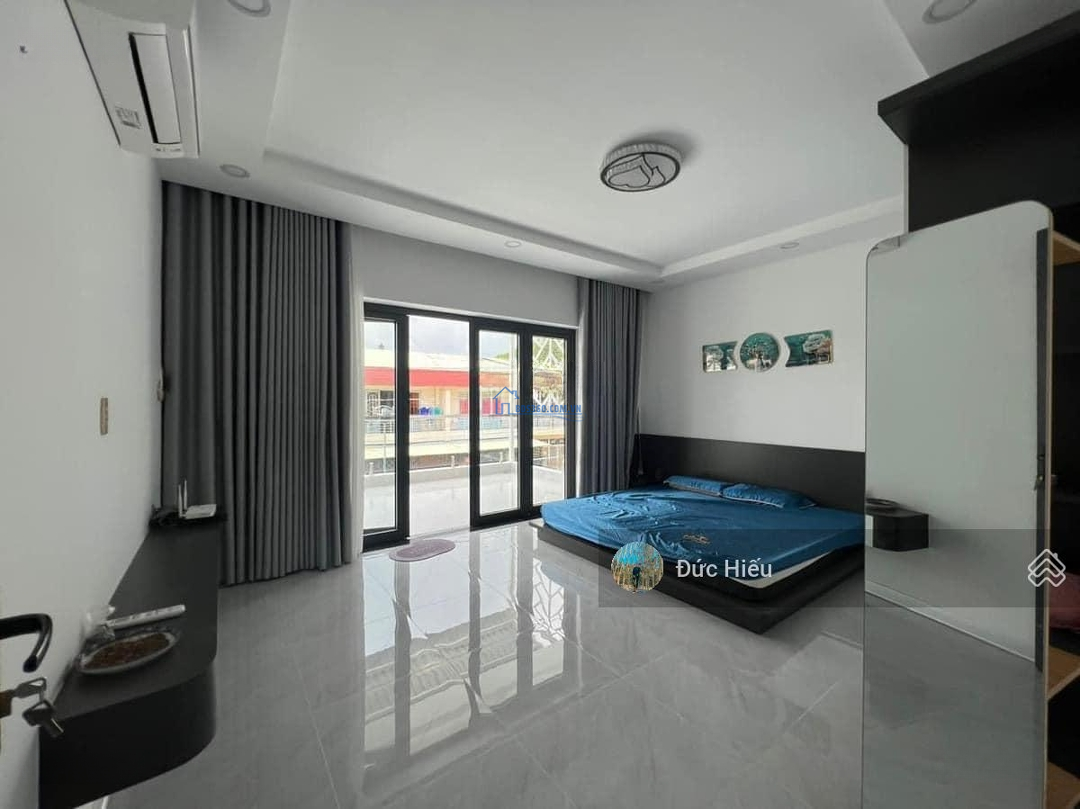 Gấp! Cần Tiền Chủ Bán Nhanh Nhà Đẹp Đường Hùng Vương - P9 - Q5 - Diện Tích: 63M2/ Giá Bán 3Tỷ950- 3 Phòng Ngủ-Sổ Riêng