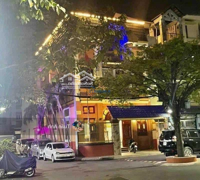 Bán Villa Khu Compound Lam Sơn, P. 6, Q. Bình Thạnh. Diện Tích 10X20M, 1 Trệt 3 Lầu St. Giá Bán 26 Tỷ