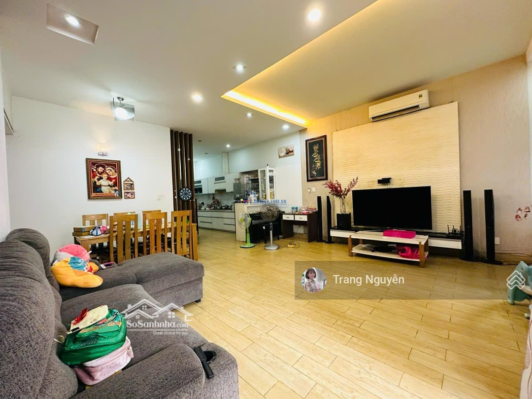 Cần Bán Gấp Căn Biệt Thự 130M² The Oasis Ngay Aeon Sân Golf Sông Bé. Full Nội Thất Chỉ 5.6 Tỷ