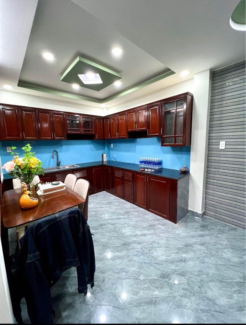 Chú Bu Kẹt Tiền Cần Bán Gấp Nhà Hẻm 5M Đường 30,Cát Lái,Thủ Đức. Giá Bán5Tỷ,Diện Tích 100M2.Bớt Chút Lộc