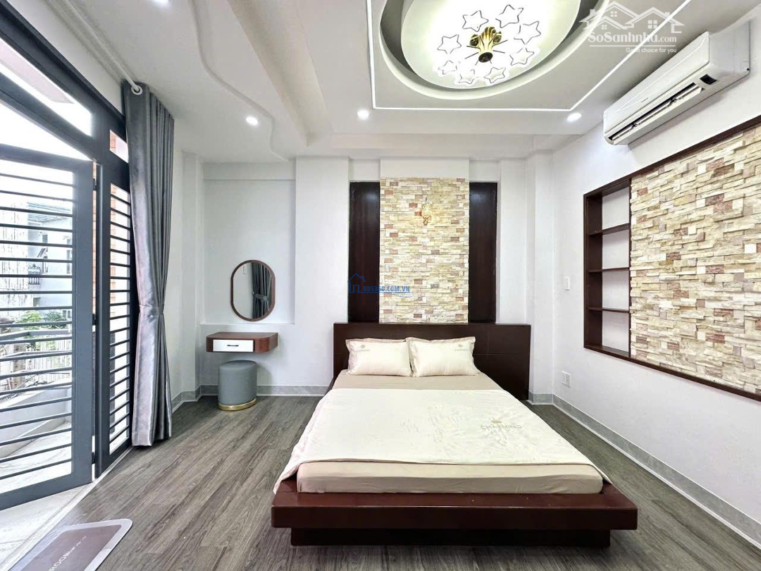 Bán Nhà Mới Ăn Tết Quận Phú Nhuận - Hẻm 8M - 4 Tầng - Tặng Nội Thất Chỉ Nhỉn 8 Tỷ - Liên Hệ: 0983561002