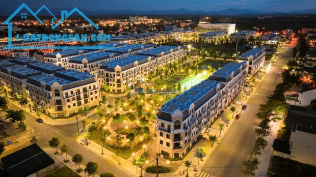 Shophouse Vincom Trung tâm Thành phố Quảng Trị nhận nhà ngay, chỉ từ 1.8 tỷ giá rẻ.