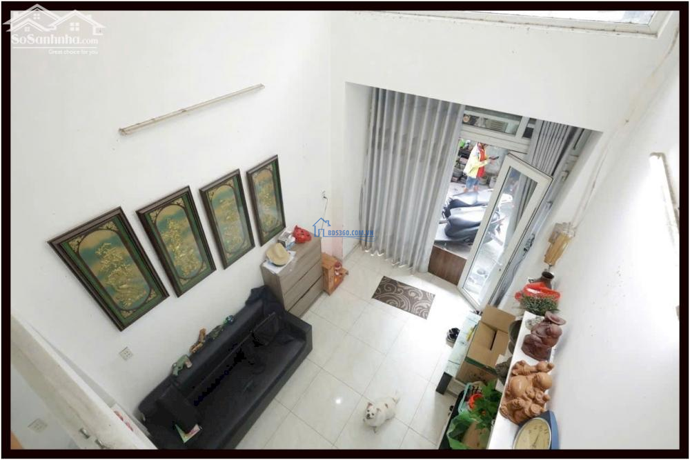 Top nhà vị trí đẹp 3 x 10m 1 trệt 4 lầu Nguyễn Thiện Thuật Q3 TP.HCM