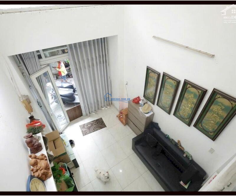 Top nhà vị trí đẹp 3 x 10m 1 trệt 4 lầu Nguyễn Thiện Thuật Q3 TP.HCM