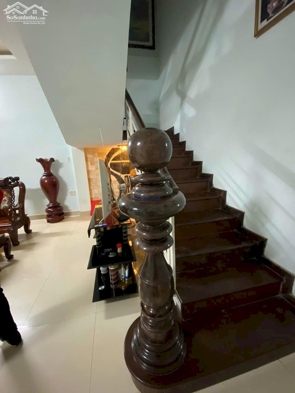 Bán Nhà 3 Tầng kiệt Oto Nguyễn Chí Thanh - Phường Gia Hội, Quận Phú Xuân, Huế