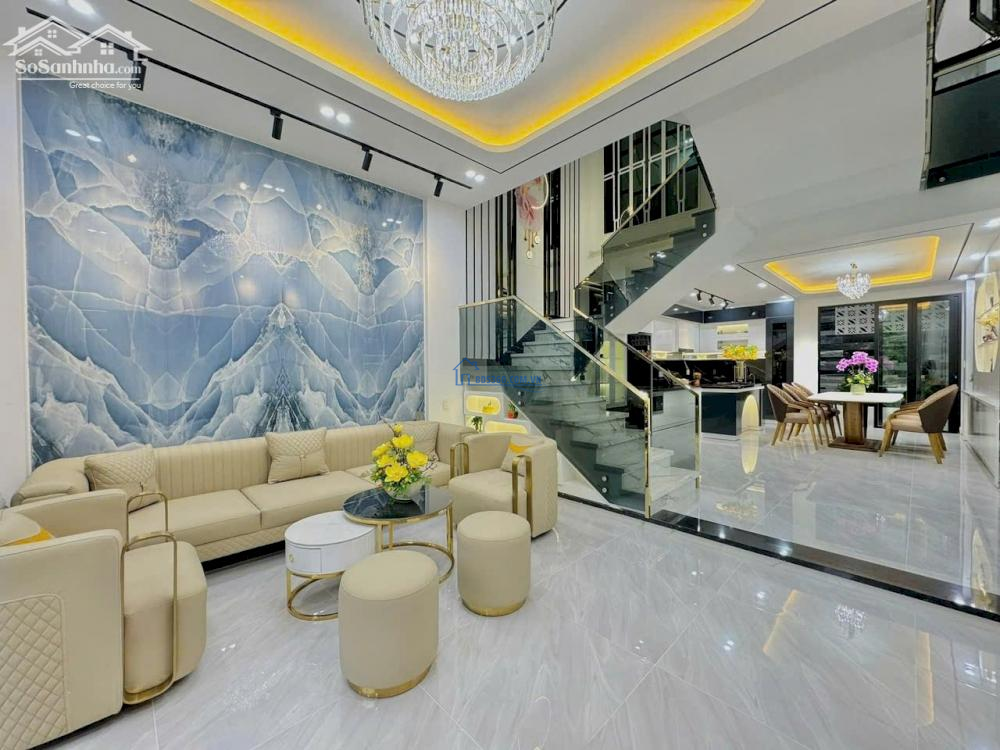 NHÀ mới cần bán gấp ở trung tâm Bình Dương