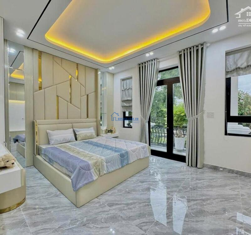 NHÀ mới cần bán gấp ở trung tâm Bình Dương