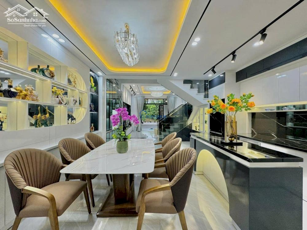NHÀ mới cần bán gấp ở trung tâm Bình Dương