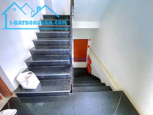 X4SZDD 🏬 Trung Tâm Đảo Ngọc - Tòa Nhà 16 Tầng, View 360° Hồ Tây Và Sông Hồng