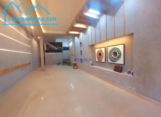 Hiếm-Vị trí kinh doanh đỉnh gần Bệnh viện, Lê Đình Lý dt 75m2, 3 tầng giá chỉ hơn 8 tỷ