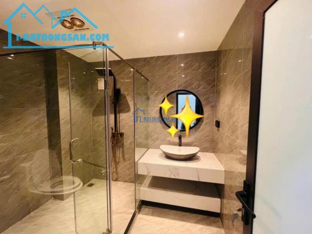 BÁN GẤP NHÀ HOÀNG QUỐC VIỆT, PHÂN LÔ, ÔTÔ VÀO NHÀ, 6T THANG MÁY, Ở LUÔN, 51M2 NHỈNH 14 TỶ