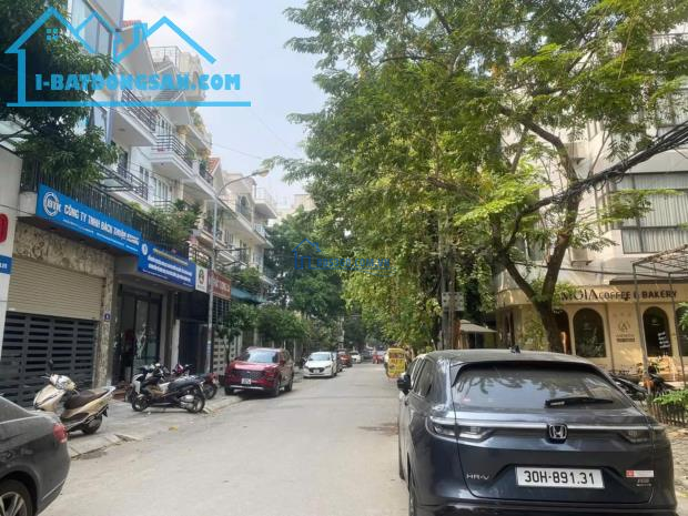 BÁN NHÀ HOÀNG QUỐC VIỆT, PHÂN LÔ, VỈA HÈ, Ô TÔ TRÁNH, KINH DOANH ĐA DẠNG, 75M2 NHỈNH 19 TỶ