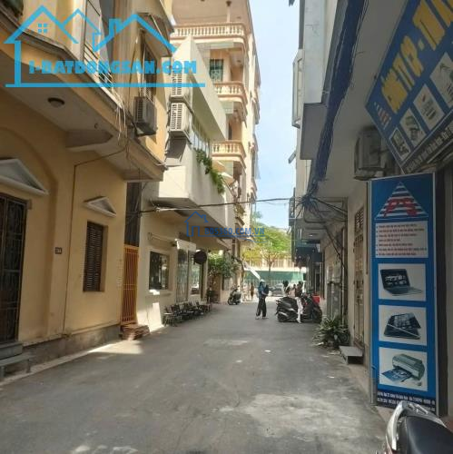 PHÂN LÔ TRẦN QUỐC HOÀN CẦU GIẤY, ÔTÔ TRÁNH, KINH DOANH NGÀY ĐÊM, 2 THOÁNG, NHỈNH 12 TỶ