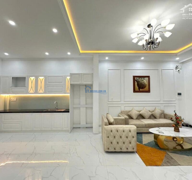 Nhà đẹp 2 tầng kiệt oto 112 Minh Mạng thiết kế tân cổ điển, hiện đại