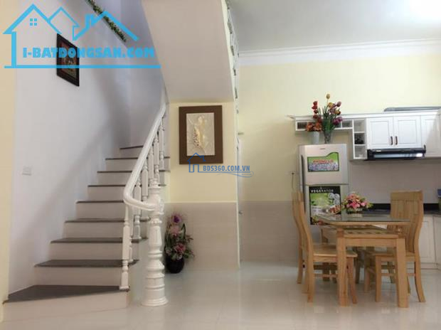 Bán nhà Hữu Lê , Hữu Hòa , Thanh Trì. - Diện tích : 35m2 x 4 tầng gồm :