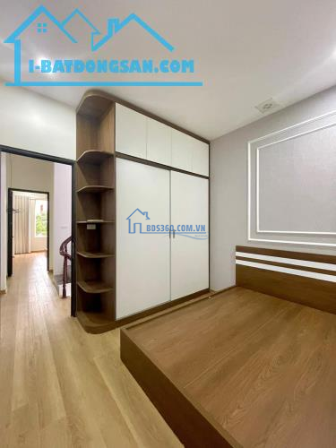 Bán Nhà Mặt Ngõ Bà Triệu, Hà Đông 90m2, 3 Tầng, Giá 12 Tỷ - Ngõ Ô Tô, Cách Phố 10m