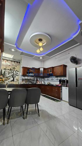 QUẬN 12, TÂN CHÁNH HIỆP, BÁN NHÀ HẺM XE HƠI TRÁNH, 88M2 4 TẦNG CHỈ 5 TỶ 700