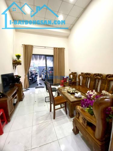 QUẬN 12, MẶT TIỀN KINH DOANH HUỲNH THỊ HAI- 65M2 NGANG 4M CHỈ 4 TỶ 900 LH 0967399045