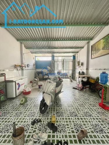 NHÀ 2 TẦNG Ô TÔ ĐỖ CỬA, 92M2 NGANG 5 MÉT NHÀ CÒN,THẠNH XUÂN QUẬN 12 - HƠN 3 TỶ