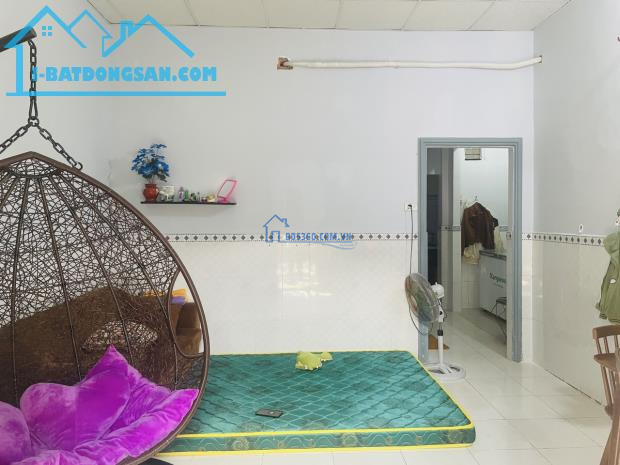 TÂN THỚI HIỆP QUẬN 12 -NHÀ 50M2 NGANG 5M - Ô TÔ ĐỖ CỬA, CHỈ 3 TỶ 250